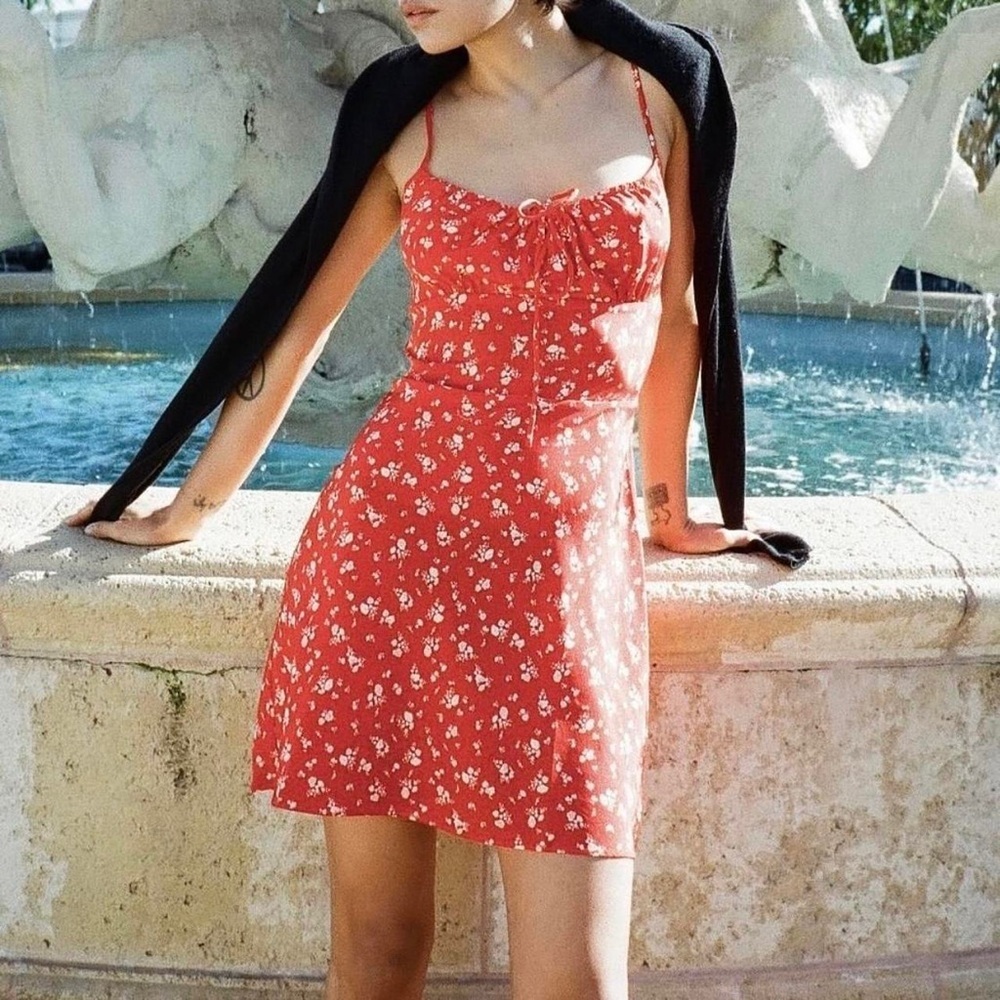 Princess Polly Red Floral Dress - Picture 1 of 7